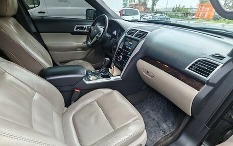 Ford Explorer VI, 2012 год, 1 700 000 рублей, 2 фотография