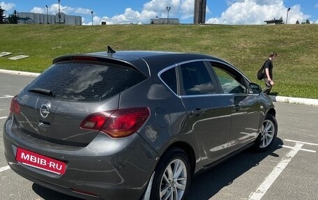 Opel Astra J, 2011 год, 530 000 рублей, 4 фотография