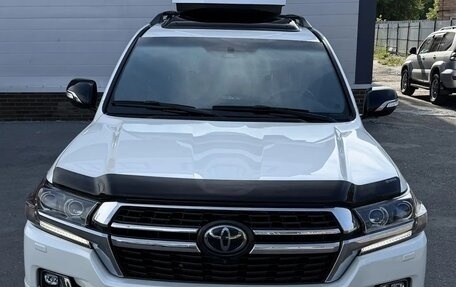 Toyota Land Cruiser 200, 2020 год, 10 800 000 рублей, 20 фотография