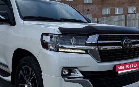 Toyota Land Cruiser 200, 2020 год, 10 800 000 рублей, 17 фотография