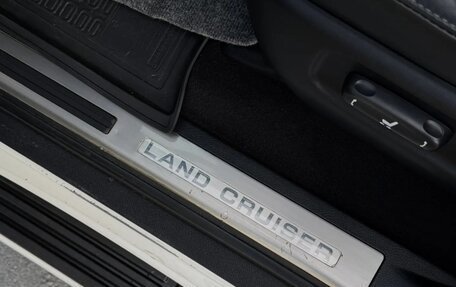 Toyota Land Cruiser 200, 2020 год, 10 800 000 рублей, 34 фотография