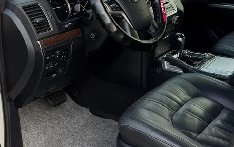 Toyota Land Cruiser 200, 2020 год, 10 800 000 рублей, 31 фотография