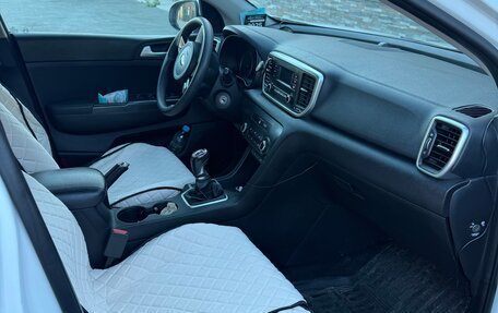 KIA Sportage IV рестайлинг, 2018 год, 2 050 000 рублей, 9 фотография