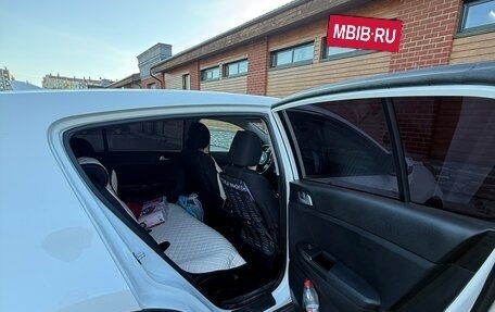 KIA Sportage IV рестайлинг, 2018 год, 2 050 000 рублей, 7 фотография