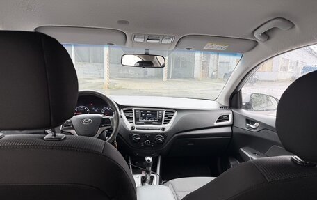 Hyundai Solaris II рестайлинг, 2019 год, 1 030 000 рублей, 6 фотография