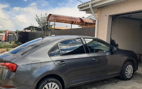 Skoda Rapid II, 2021 год, 1 530 000 рублей, 2 фотография