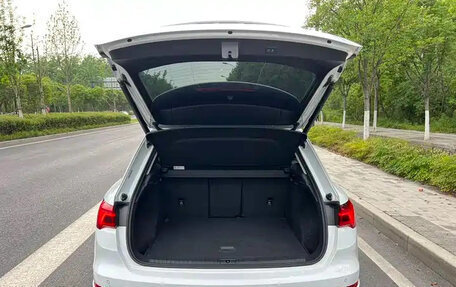 Audi Q3, 2022 год, 2 430 000 рублей, 17 фотография
