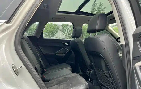 Audi Q3, 2022 год, 2 430 000 рублей, 16 фотография