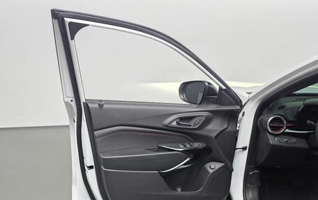Chevrolet Trax, 2023 год, 2 000 000 рублей, 14 фотография