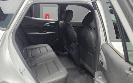 Chevrolet Trax, 2023 год, 2 000 000 рублей, 19 фотография