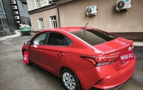 Hyundai Solaris II рестайлинг, 2021 год, 1 400 000 рублей, 5 фотография
