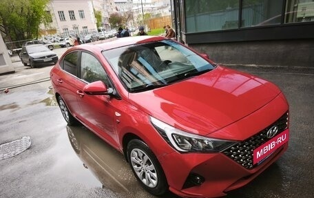 Hyundai Solaris II рестайлинг, 2021 год, 1 400 000 рублей, 10 фотография