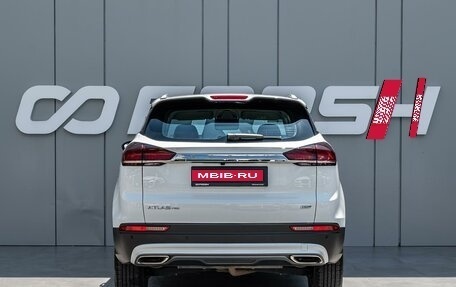 Geely Atlas, 2023 год, 1 870 000 рублей, 4 фотография