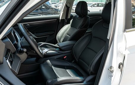 Geely Atlas, 2023 год, 1 870 000 рублей, 10 фотография
