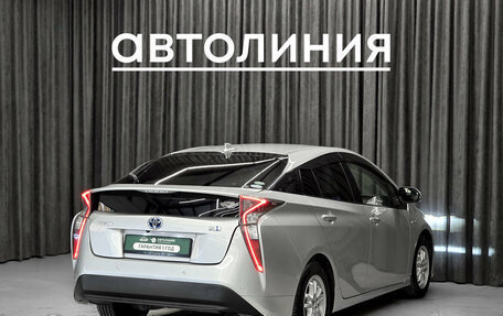 Toyota Prius IV XW50, 2018 год, 1 750 000 рублей, 9 фотография