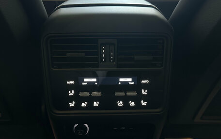 Porsche Cayenne III, 2023 год, 14 500 000 рублей, 17 фотография