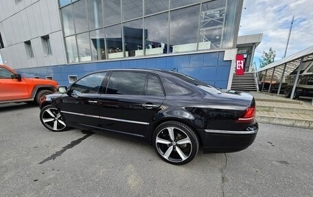 Volkswagen Phaeton I рестайлинг, 2013 год, 2 900 000 рублей, 2 фотография