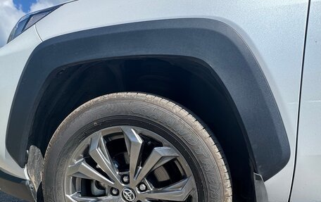 Toyota RAV4, 2024 год, 4 050 000 рублей, 8 фотография