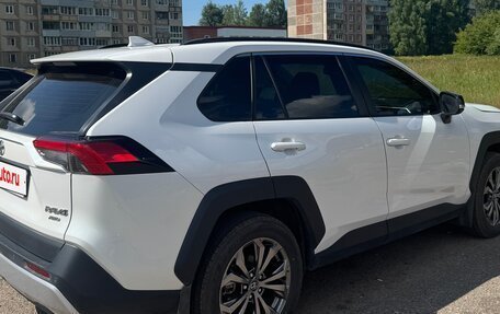Toyota RAV4, 2024 год, 4 050 000 рублей, 4 фотография