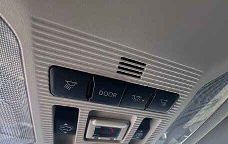 Toyota RAV4, 2024 год, 4 050 000 рублей, 15 фотография
