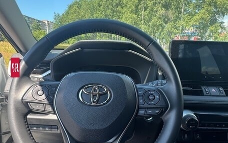 Toyota RAV4, 2024 год, 4 050 000 рублей, 11 фотография