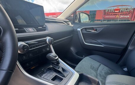Toyota RAV4, 2024 год, 4 050 000 рублей, 21 фотография