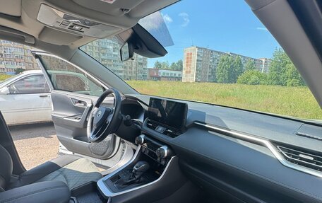 Toyota RAV4, 2024 год, 4 050 000 рублей, 19 фотография