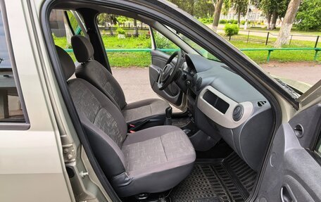 Renault Logan I, 2013 год, 550 000 рублей, 16 фотография