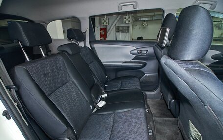 Toyota Wish II, 2011 год, 1 419 000 рублей, 16 фотография