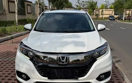 Honda Vezel, 2022 год, 1 295 028 рублей, 2 фотография