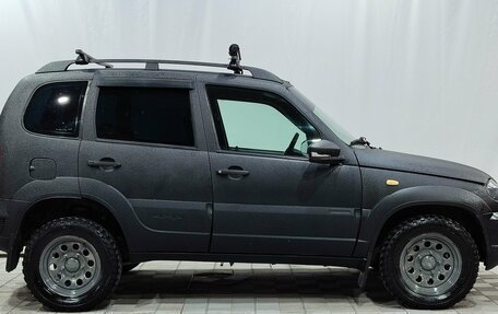 Chevrolet Niva I рестайлинг, 2010 год, 300 000 рублей, 4 фотография