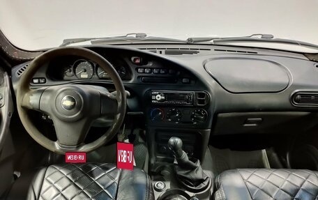 Chevrolet Niva I рестайлинг, 2010 год, 300 000 рублей, 15 фотография