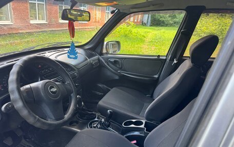Chevrolet Niva I рестайлинг, 2010 год, 245 000 рублей, 6 фотография