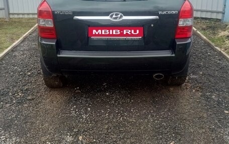 Hyundai Tucson III, 2006 год, 635 000 рублей, 2 фотография