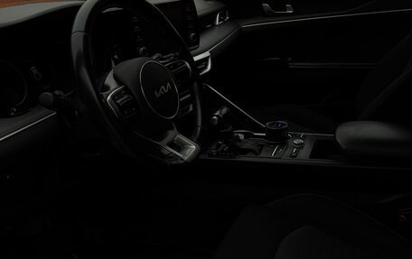 KIA K5, 2021 год, 1 450 000 рублей, 13 фотография