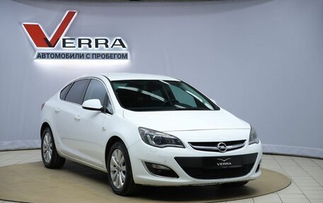 Opel Astra J, 2015 год, 950 000 рублей, 3 фотография