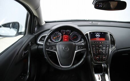 Opel Astra J, 2015 год, 950 000 рублей, 12 фотография