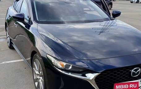 Mazda 3, 2018 год, 1 950 000 рублей, 1 фотография