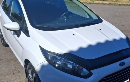 Ford Fiesta, 2015 год, 850 000 рублей, 4 фотография