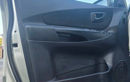 Hyundai Tucson III, 2008 год, 740 000 рублей, 10 фотография
