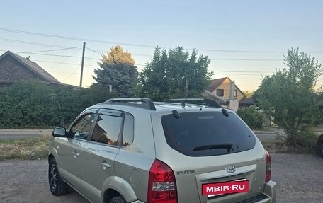 Hyundai Tucson III, 2008 год, 740 000 рублей, 3 фотография