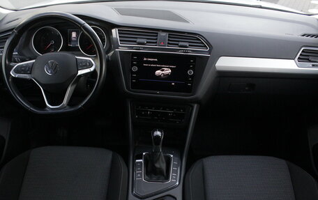 Volkswagen Tiguan II, 2021 год, 2 895 000 рублей, 18 фотография