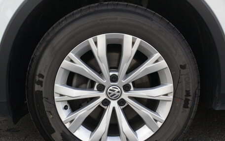 Volkswagen Tiguan II, 2021 год, 2 895 000 рублей, 25 фотография