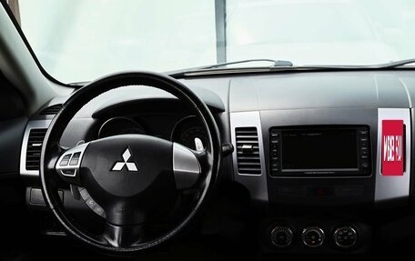 Mitsubishi Outlander III рестайлинг 3, 2010 год, 1 229 000 рублей, 19 фотография