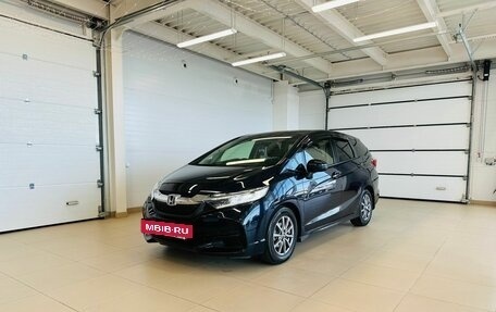 Honda Shuttle II, 2017 год, 1 379 000 рублей, 2 фотография