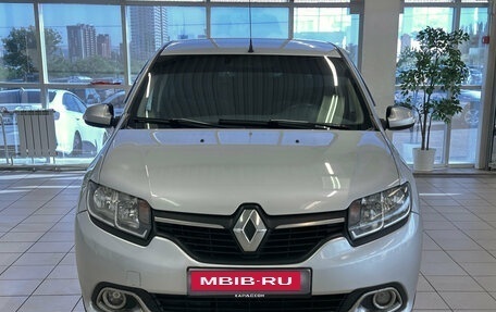 Renault Logan II, 2014 год, 680 000 рублей, 3 фотография