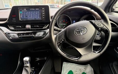 Toyota C-HR I рестайлинг, 2019 год, 1 450 000 рублей, 9 фотография