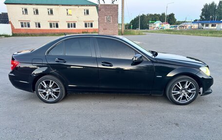Mercedes-Benz C-Класс, 2011 год, 1 200 000 рублей, 3 фотография