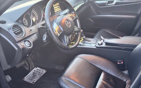 Mercedes-Benz C-Класс, 2011 год, 1 200 000 рублей, 9 фотография