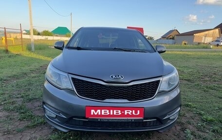 KIA Rio III рестайлинг, 2015 год, 850 000 рублей, 2 фотография